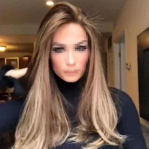 Neue lange hellbraune blonde gewellte volle Damenperücke 24 Zoll - Bild 1 von 4