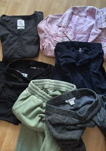 Gap bundle for a 8-11 y o girl: Gap jacket XL, Gap blouse 12, and 4 pants M, L - Picture 1 of 12