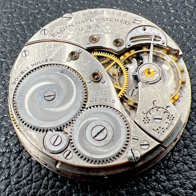 1917 Elgin 12s 17j Grade 345 Model 3 Pocket Watch Movement Ticks Parts/Repair - Image 1 of 4