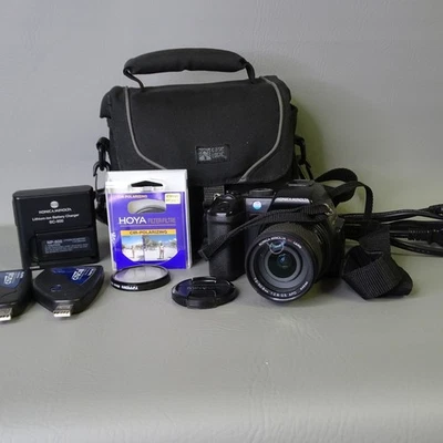 Cámara digital Konica Minolta Dimage A200 8,0 m zoom anti sacudidas 7x Foto 1 de 4