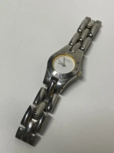Woman's Unisex Vintage Gucci Silver Gold Tone Watch W/ Battery Working 6.5-6.75” - Picture 1 of 11