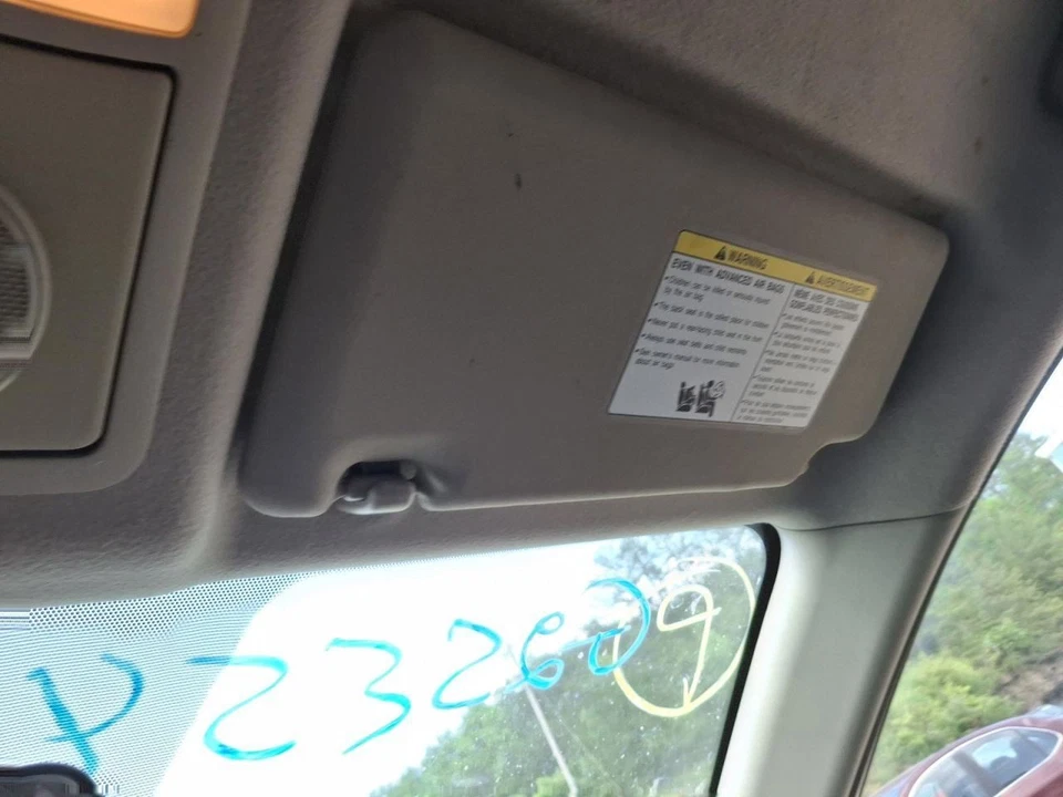 Nissan Rogue 2013 parasol de pasajeros bronceado usado con iluminación 268-11731R Foto 1 de 1