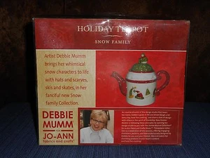 Tetera navideña Snow Family 2007 Debbie Mumm para telas y manualidades Jo-Ann - Imagen 1 de 9