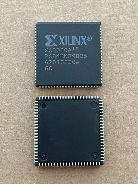 1 Stück Integrierte Schaltung - XC3030A-6PC84C - Xilinx - PLCC84 - Image 1 of 1