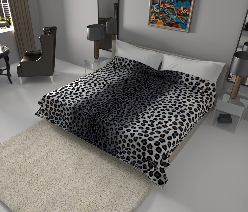 Solaron Blanket throw Thick Ultra Fine Polyester Mink Plush Leopard Heavy Weight - Image 1 of 4