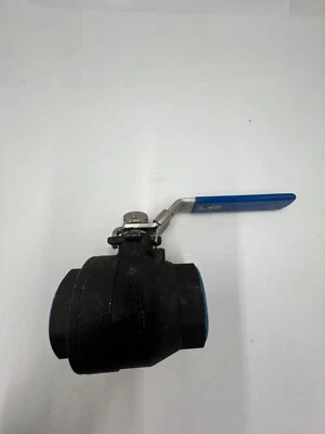 Válvula de bola de puerto completo de acero al carbono FNW 2" FNW221AK 1500 CWP FNPT x FNPT Foto 1 de 4