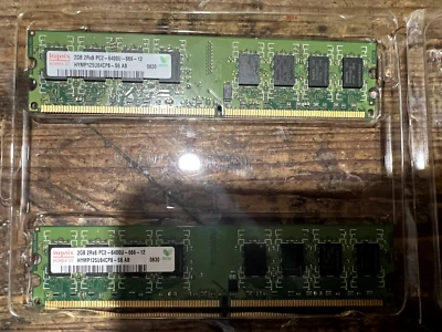 Hynix HYMP125U64CP8-S6 2GB PC2-6400 DDR2-800 DIMM Memoria RAM - Immagine 1 di 2