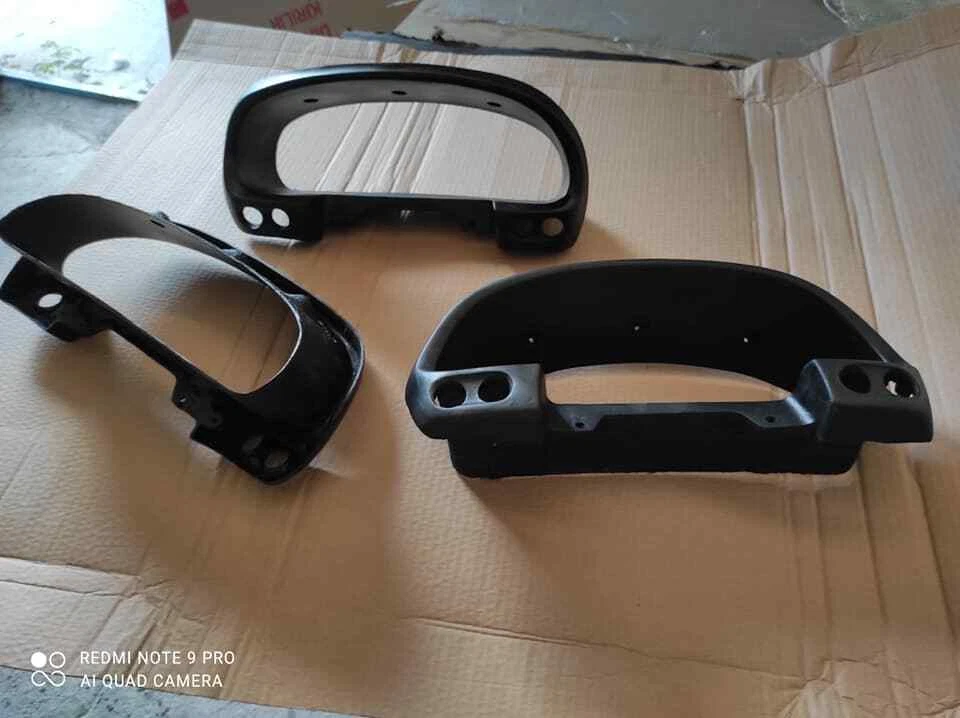 Mazda 323 (IV) BG HB Gauge Cluster Bisel 1989-1994 para Hatchback 5 puertas Foto 1 de 4