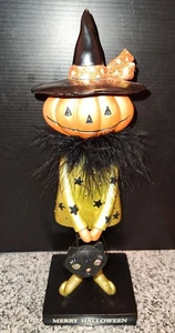 Merry Halloween Zucca Strega di Grassland Road. Decorazione statuina Halloween. - Foto 1 di 11