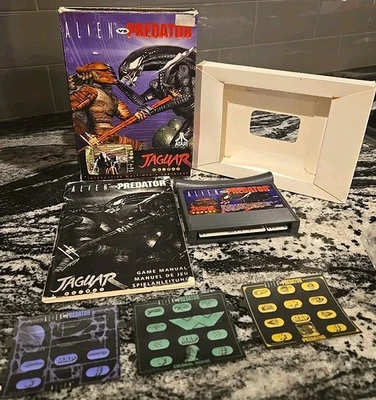 ALIEN VS PREDATOR Atari Jaguar Video Game with Manual, 3 Overlays, Fast Ships - Image 1 of 4