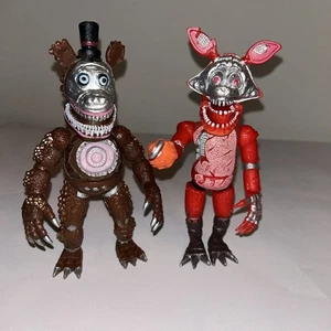 Five Nights at Freddy’s FNAF Twisted Ones Mexican 7” Actionfiguren Freddy Foxy - Bild 1 von 24
