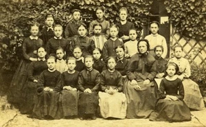 Pension Girard Group Portrait France Paris Old CDV Photo 1865 - Picture 1 of 3