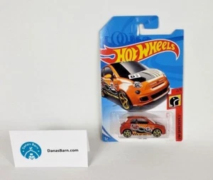 2018 Hot Wheels Fiat 500 - Picture 1 of 3