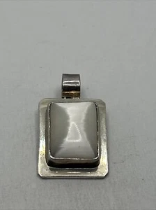 925 Sterling Silver Vintage Mexico white Optic Gemstone Pendant - Picture 1 of 5