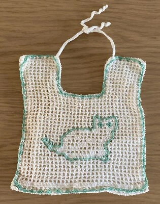 Babero de bebé vintage de algodón de ganchillo crema/verde azulado hecho a mano forrado tela de felpa Foto 1 de 4