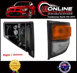 Front Indicator RIGHT Black fit Toyota Landcruiser 78/79 Series 99-07 turn signa - Picture 1 of 2