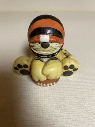 Cincinnati Bengals 1983 nfl huddles mascot Cover