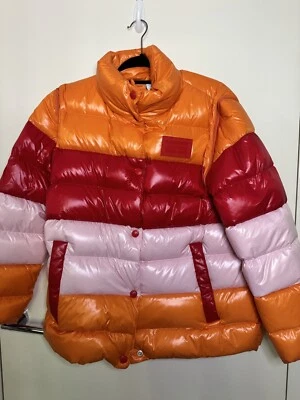 Burberry BNWT Unisex Puffer RRP $2090 - Image 1 of 4