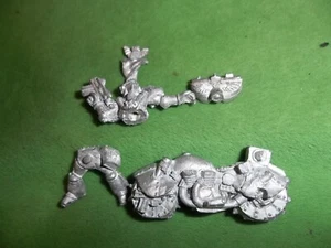 WARHAMMER40K ROGUE TRADER SPACE MARINE CHAPLAIN ON BIKE LOT T4 - Picture 1 of 2