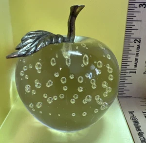 Vintage Bullicante Klarglas Apfel Briefbeschwerer mit Messingstiel - Bild 1 von 6