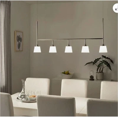 Lámpara Colgante LED Regulable Niquelada IKEA TYBBLE con 5 Tonos de Vidrio Ópalo Foto 1 de 3