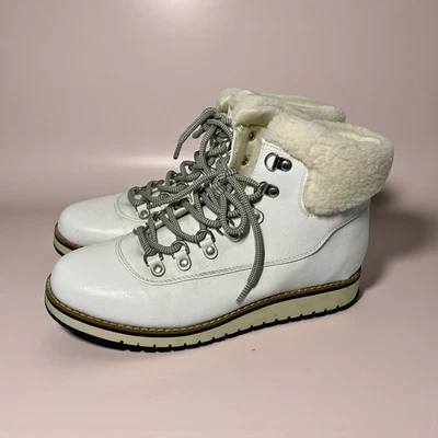 Acogedora bota de excursionista White Mountain para mujer blanca lisa talla 9,5 ribete de piel W29455-100 Foto 1 de 4