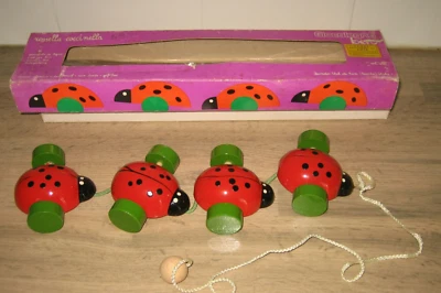 Ancien Jouet à Tirer en Bois COCCINELLE Jamais utilisé - Photo 1/4