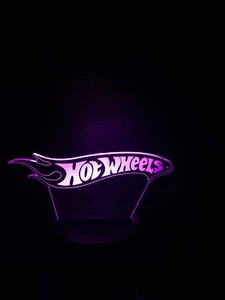 HOT WHEELS TOY CAR MODEL 3D Acrylic LED 7 Colour Night Light Touch Table Lamp - Foto 1 di 3