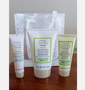 Mary Kay Satin Hands White Tea Mini Set - Picture 1 of 1