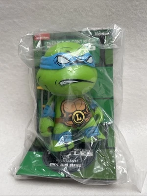 Teenage Mutant Ninja Turtles, LEONARDO 3”, Kidrobot Vinyl Mini Series - Image 1 of 3