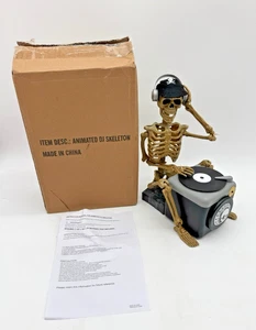 NEU Animiertes Halloween Skelett DJ Mix Master mechanisches Display Dekor SIEHE VIDEO - Bild 1 von 10