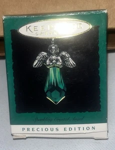 Hallmark Lead Crystal Ornament Miniature Green Sparkling Angel Christmas 1996 - Picture 1 of 4