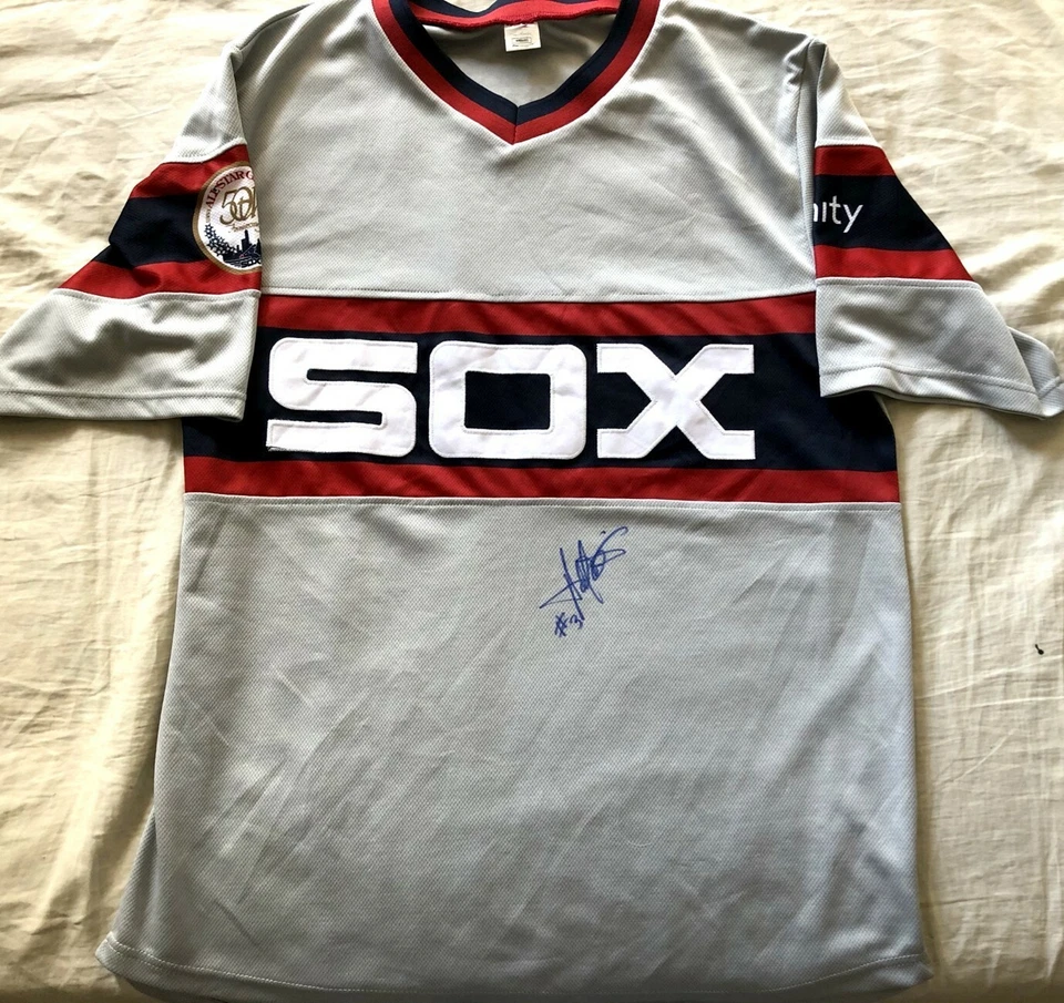 Camiseta Harold Baines autografiada firmada autógrafa de los Medias Blancas 1983 réplica certificado de autenticidad JSA Foto 1 de 2