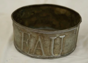 CHARMING VINTAGE RUSTIC FRENCH WATER BOTTLE COASTER FOR TABLE - LABELLED 'EAU' - Picture 1 of 3