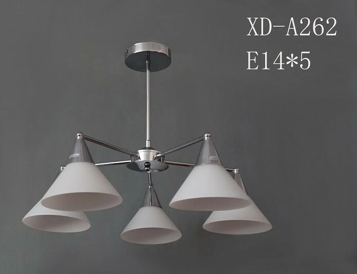 Lampadario 5 bracci in metallo argento con coppe in vetro moderno da soffitto  - Immagine 1 di 1