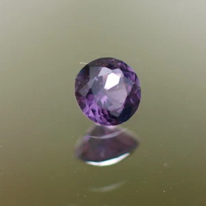 1 Spinell flieder violett 0,56 ct rund facettiert Brillantschliff vs Ø 5 mm - Picture 1 of 2