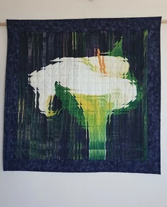 Shattered White Lily Lap Quilt, Wall Hanging, Patchwork Quilt - Picture 1 of 8