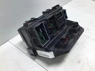 Jeep Liberty 2011 caja de fusibles motor fábrica Foto 1 de 4