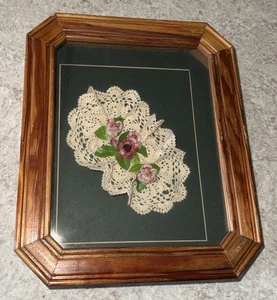 Vintage Shadow box Framed Crocheted Doily Floral Inset 12.25X10.25X2.5 - Picture 1 of 10