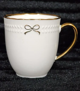Gold Bows on White Coffee Mugs Cups 2pc Ceramic 4" TikTok Viral Coquette Yedi - Picture 1 of 12