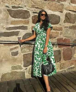ZARA  NEW SS24 WOMAN BELTED PRINTED MIDI DRESS Green/White | 8372/109 - Picture 1 of 11