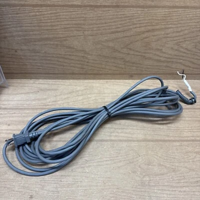 Cable de alimentación Shark OEM para aspiradora Navigator Lift-Away UV440 NV350 NV358 NV361 Foto 1 de 4
