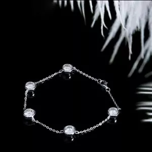 1.25 TCW Round Cut VVS1 Moissanite Women's Bezel Bracelet 14K White Gold Plated - Picture 1 of 8