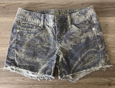 American Eagle Corduroy Shorts Women's Size 0 Gray Purple Paisley Frayed Hem - Image 1 of 4