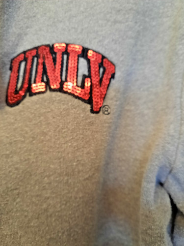 UNDERCOVER Felpa con cappuccio Victoria's Secret rosa con paillettes cropped Bling 5th & Ocean UNLV taglia XS