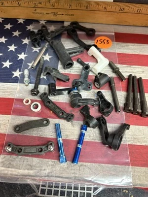 VINTAGE TAMIYA SUSPENSION / STEERING / SERVO SAVER PARTS: PreOwned - Image 1 of 4