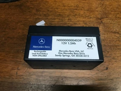 Genuine Mercedes Benz Auxiliary Battery 12V W221 W212 W164 N000000004039 - Image 1 of 3