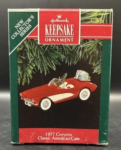 Hallmark Keepsake ornamento rosso 1957 Corvette auto americane classiche ALBERO D'ORO! - Foto 1 di 9