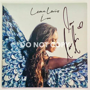 Leona Lewis SIGNIERTER Nachdruck 12x12:" 'I Am' signed Album Foto handsigniert RP - Bild 1 von 1