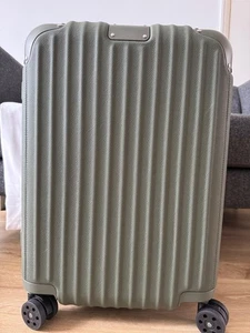 Maleta de equipaje de cabina Rimowa Distinct de cuero verde - Imagen 1 de 10